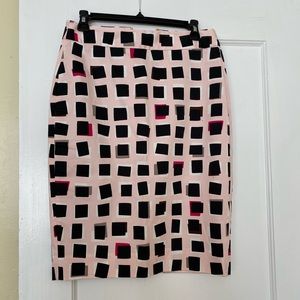 Size 4 Kate Spade pencil skirt.